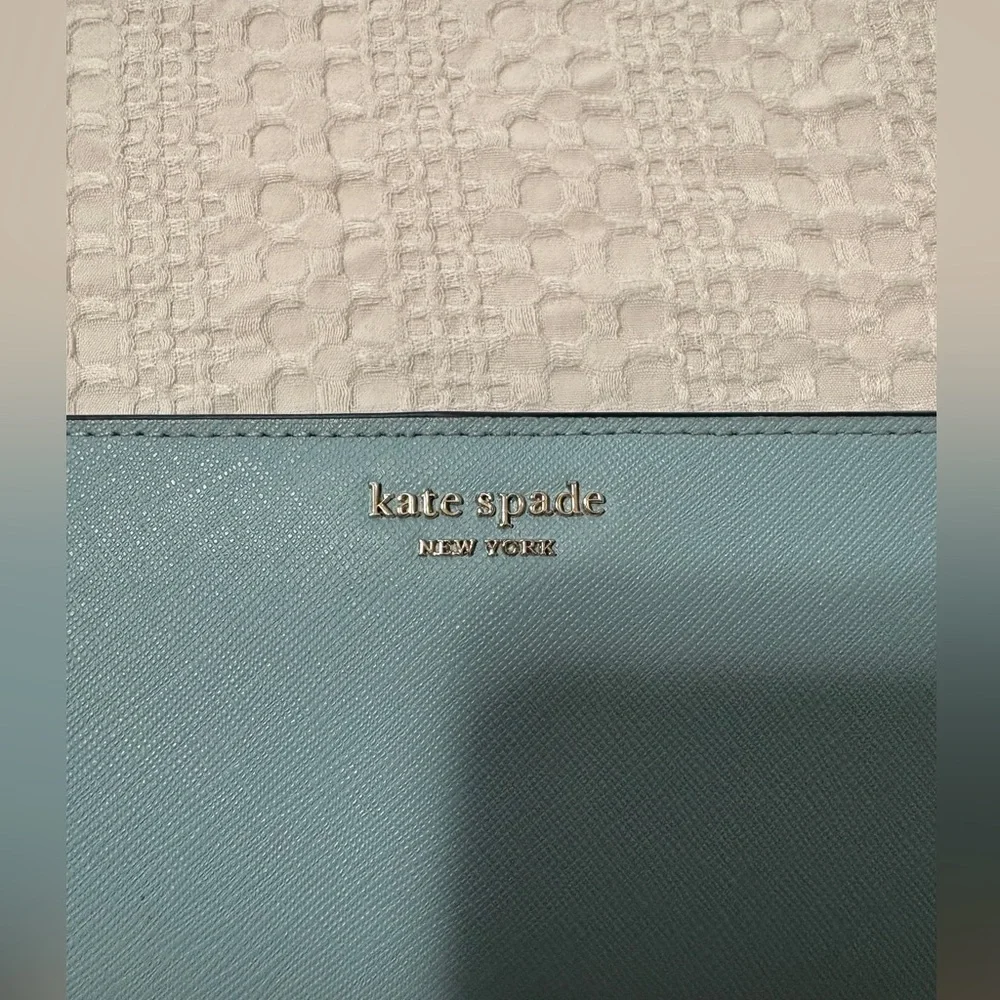Kate Spade Wallet - Picture 2 of 8